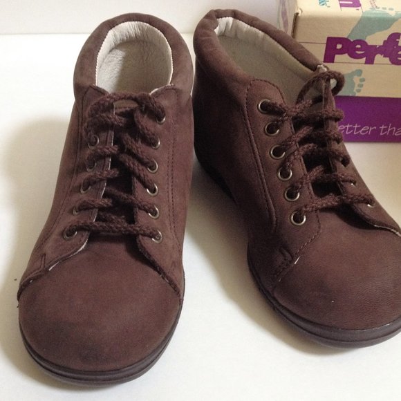 Perfection by Jumping Jacks Walking Toddler Shoes Brown Nubuck Shoes /Boot New - Picture 4 of 6